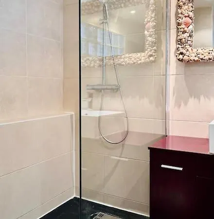 Loft Chic A Belleville Pour 6 Personnes Appartement
